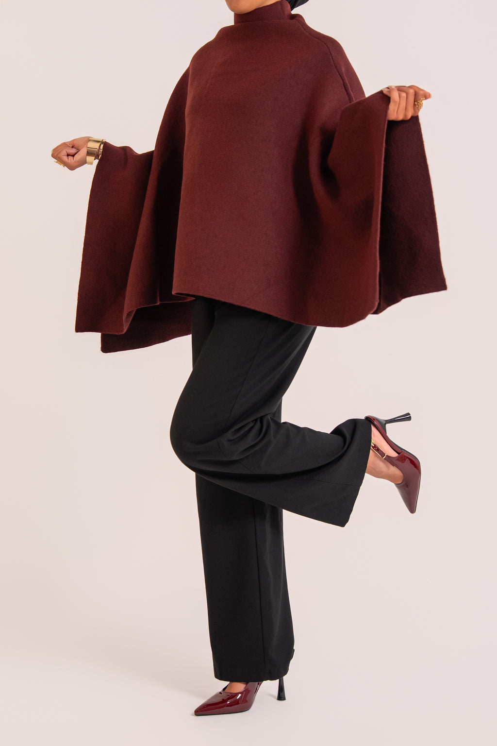 Cape en maille bordeaux